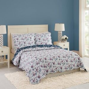 Vera Bradley Rose Toile Scalloped 3-Piece Quilt Set, Full/Queen 041808014301